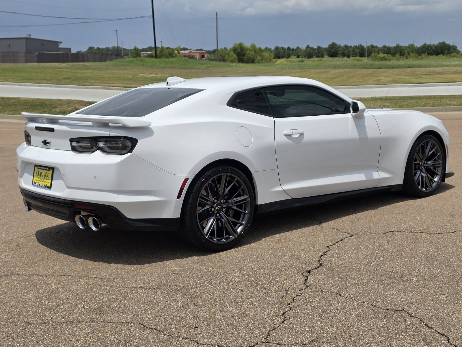 Used 2023 SUMMIT WHITE Chevrolet ZL1 image 5