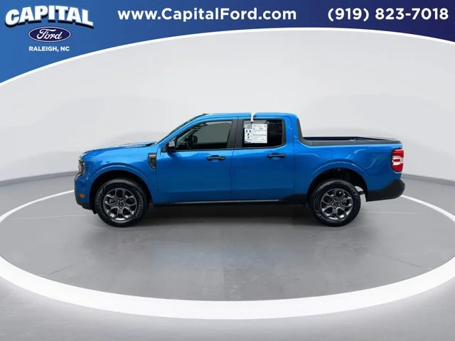 Used 2025 Blue Ford XLT image 5