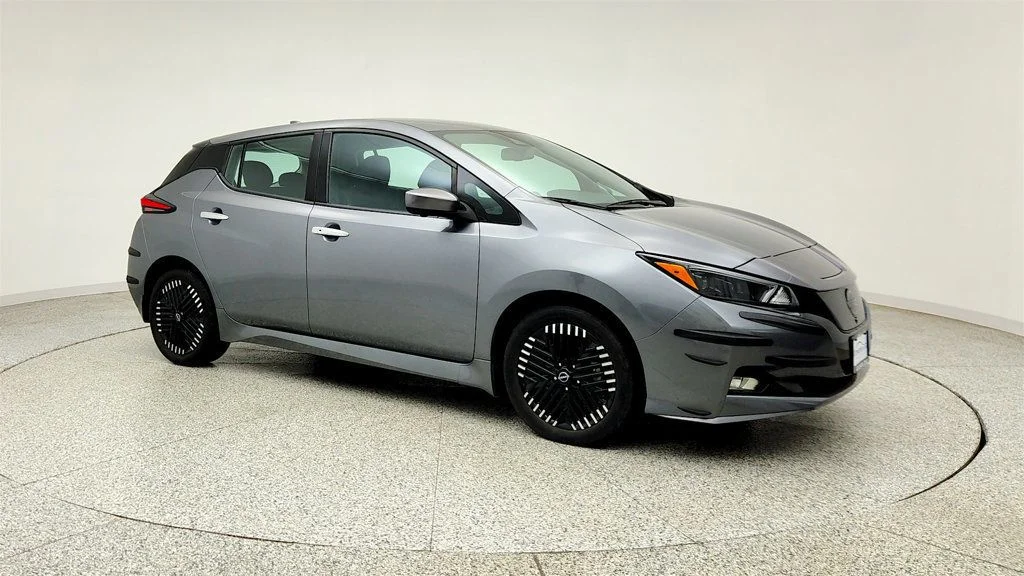Used 2023 Gun Metallic Nissan SV PLUS Hatchback image 3