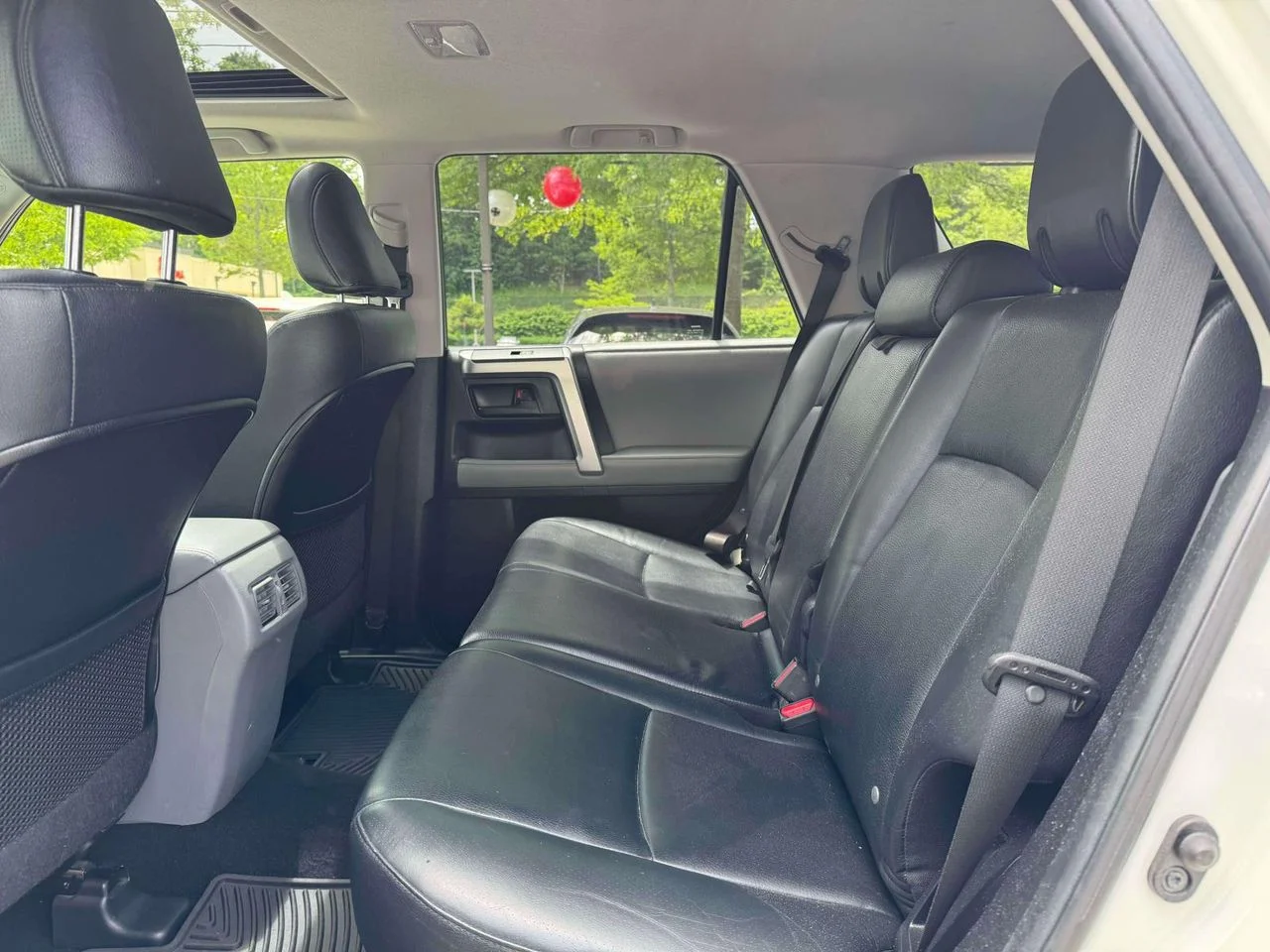 Used 2013 Blizzard Pearl Toyota SR5 image 16