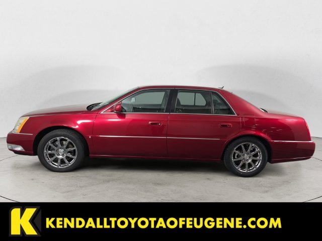 Used 2008 Red Cadillac 1SE image 8