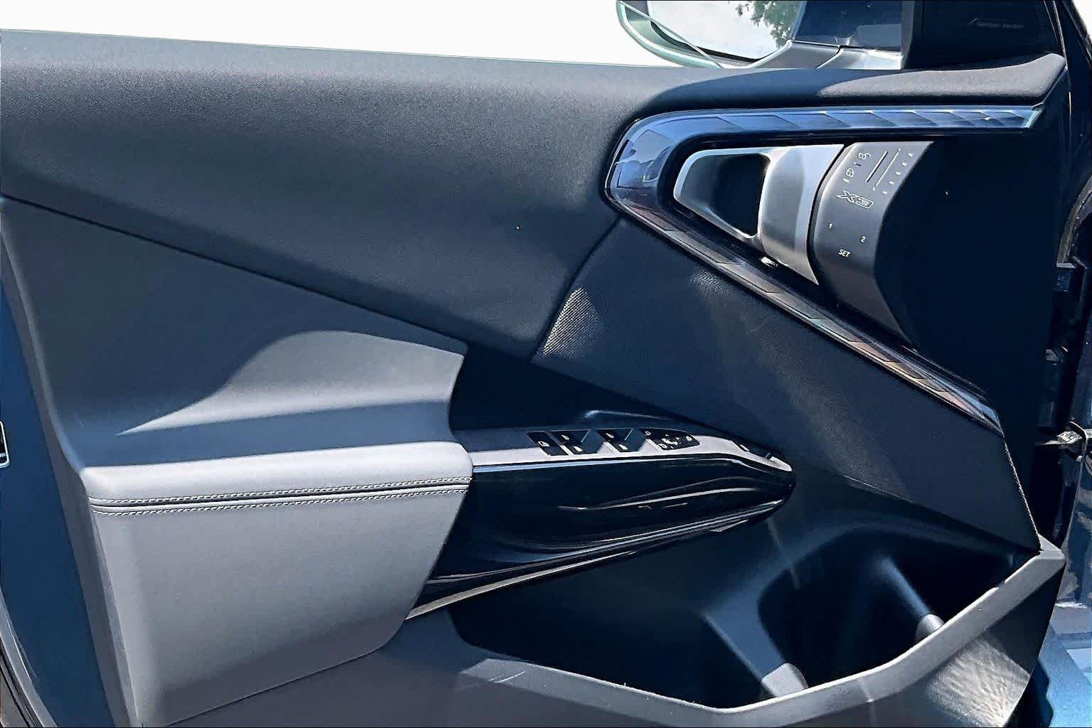 New 2026 Arctic Race Blue metallic BMW 30 xDrive image 10