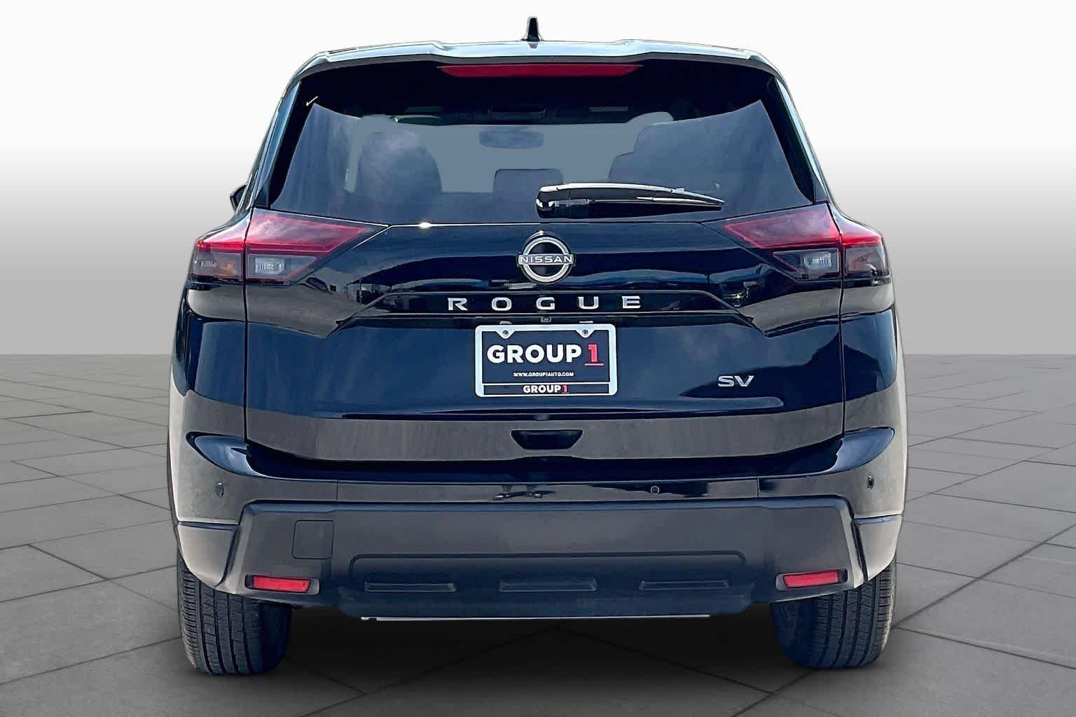 Used 2024 Super Black Nissan SV image 5