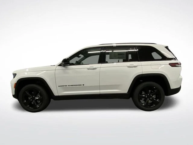 New 2025 Bright White Clear-Coat Exterior Paint Jeep Altitude X image 12