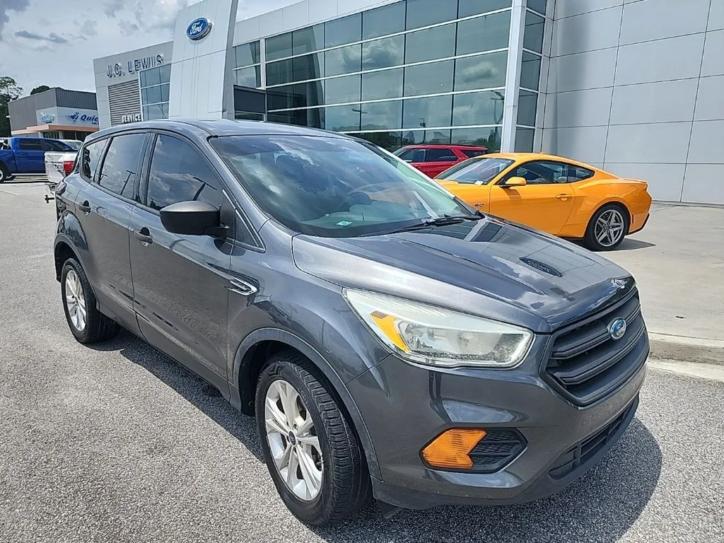 2017 Ford Escape S's photo