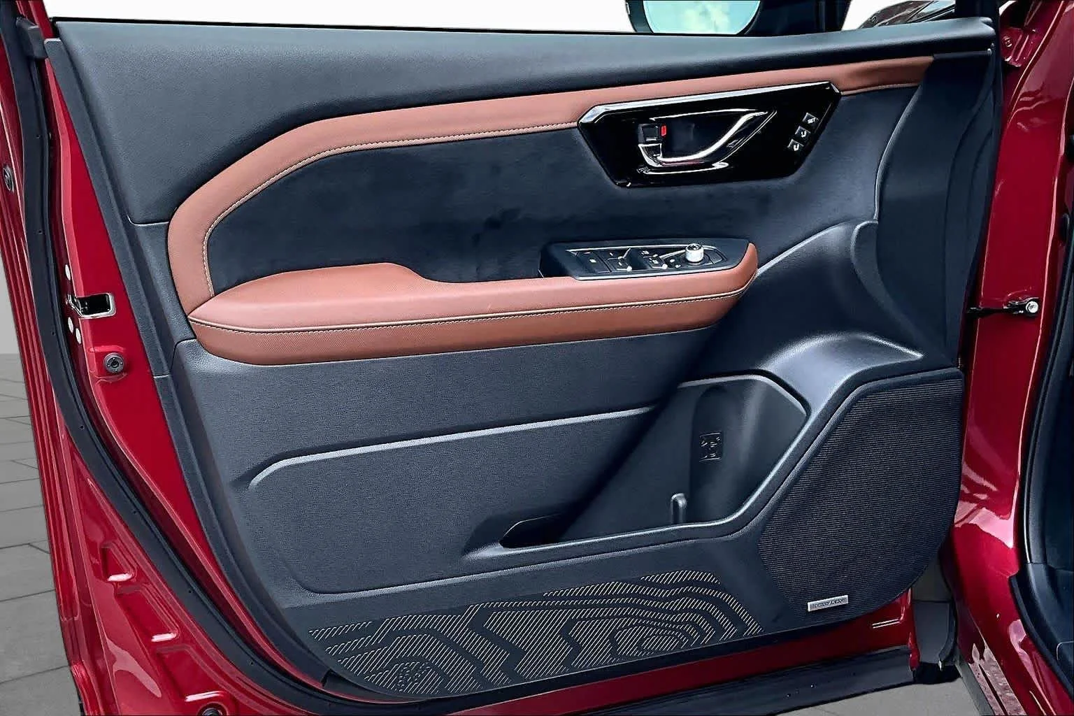 Used 2025 Crimson Red Pearl Subaru Touring image 19