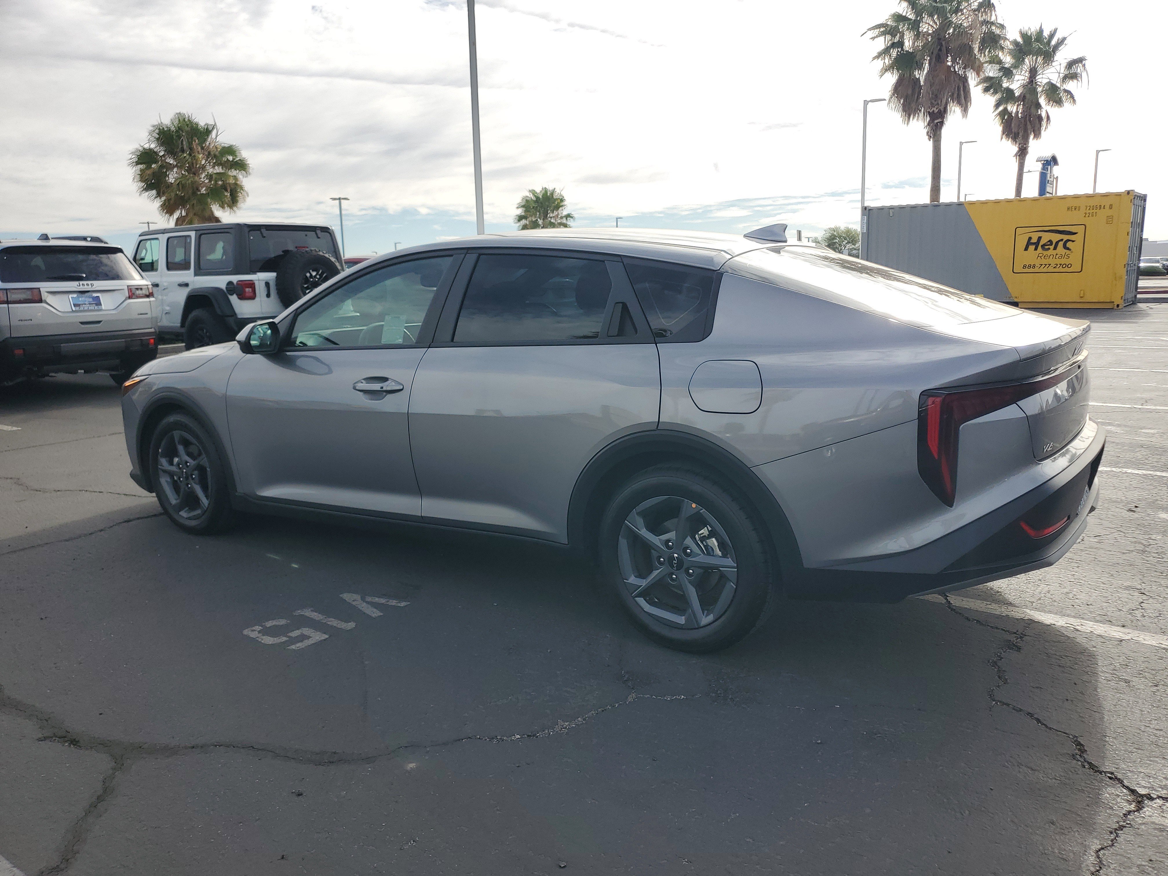 Used 2025 Gray Kia LXS image 5