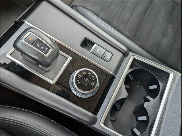 2024 Mitsubishi Outlander SE - Photo 16