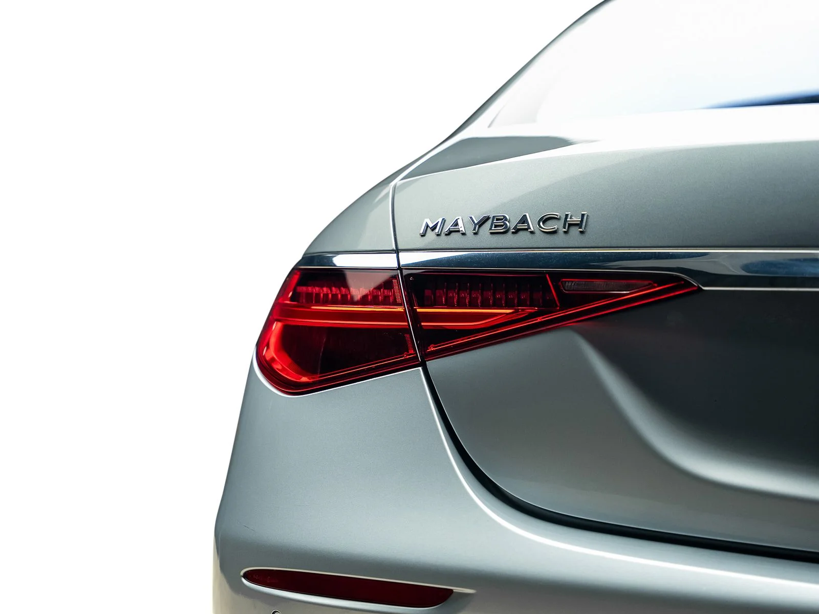 Used 2024 Silver Mercedes-Benz Maybach S 580 image 18