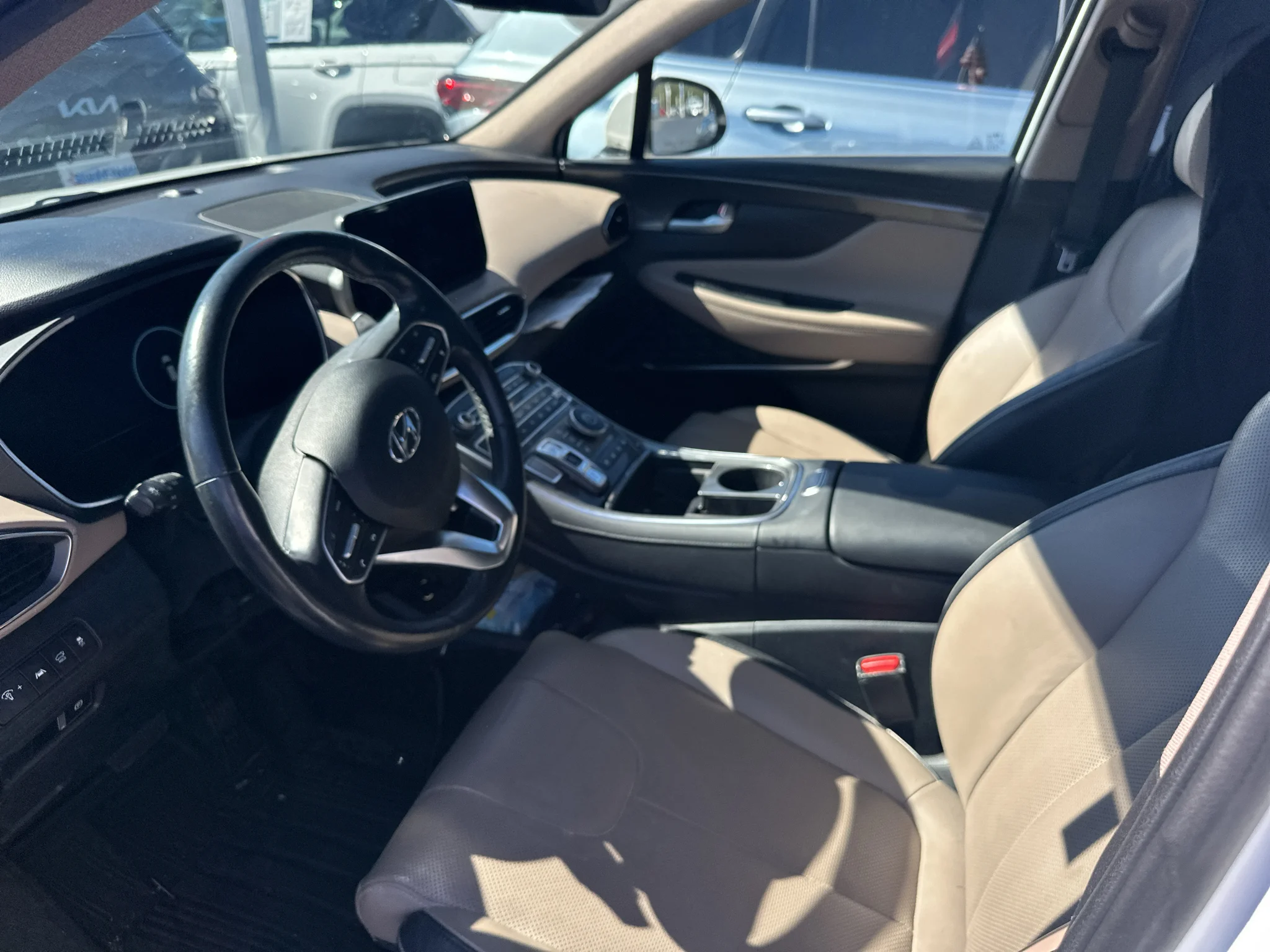 Used 2022 White Hyundai Limited image 6