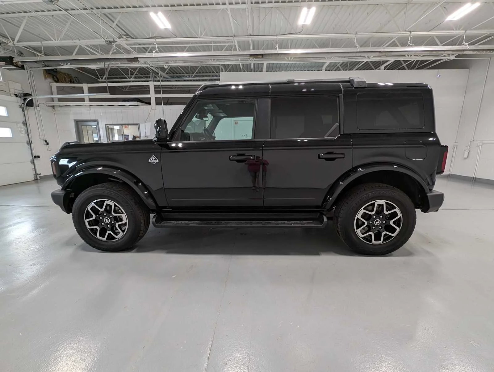Used 2025 Shadow Black Ford Outer Banks image 11