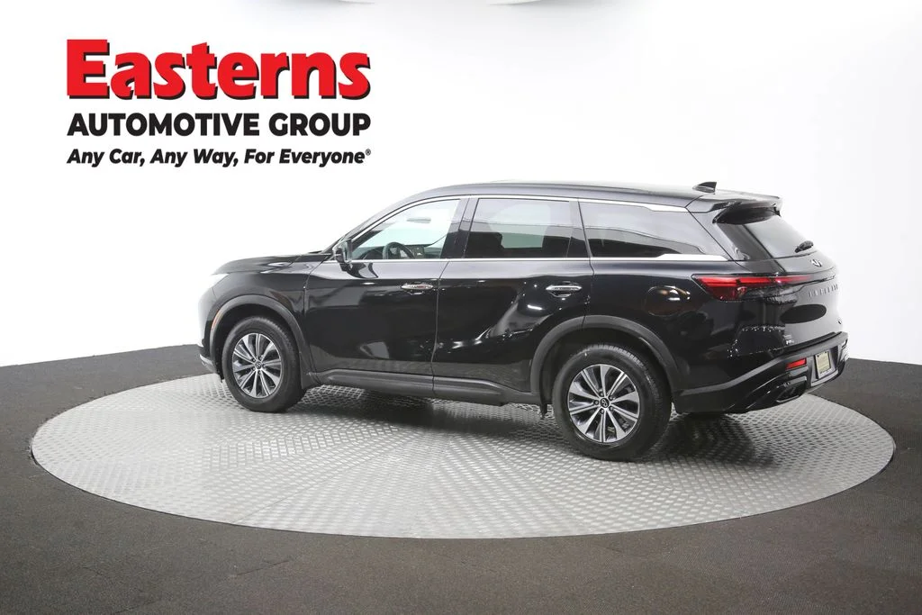 Used 2023 Black INFINITI PURE image 65