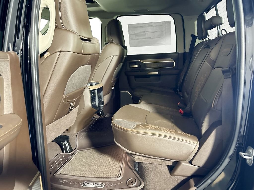 New 2026 Diamond Black Crystal Pearl-Coat Exterior Paint RAM Limited image 21