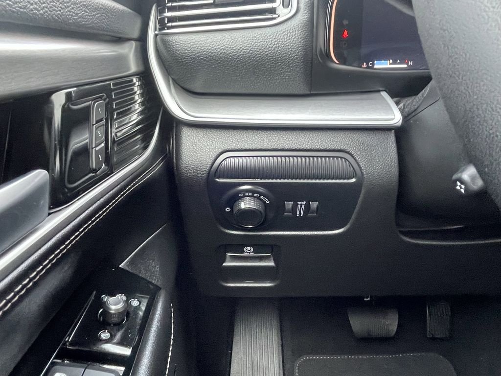 New 2026 High Gloss Black Exterior Paint Jeep Limited Altitude image 41