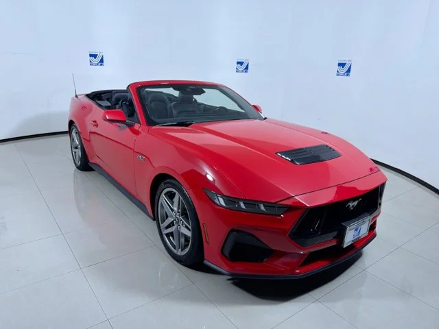 Used 2024 RACE RED Ford GT Premium 5.0L V-8 image 2