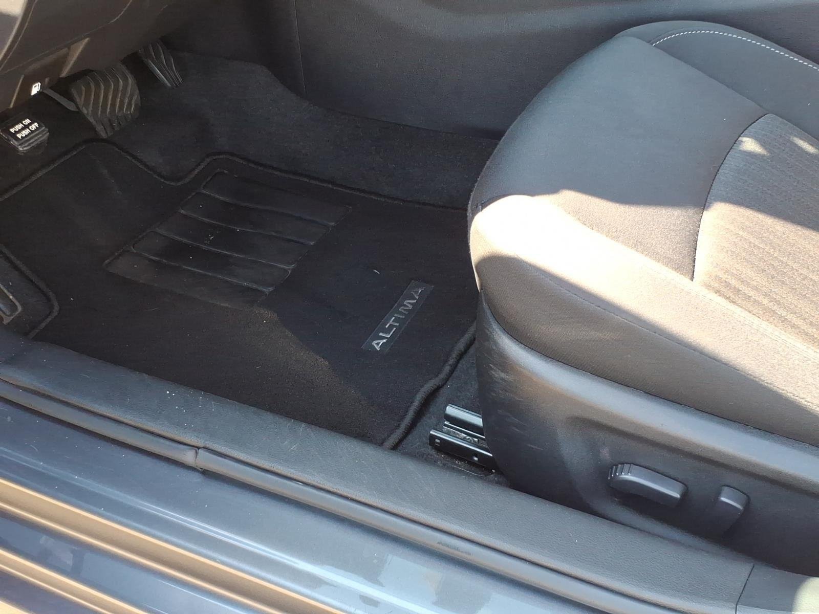 Used 2025 Gun Metallic Nissan SV image 12