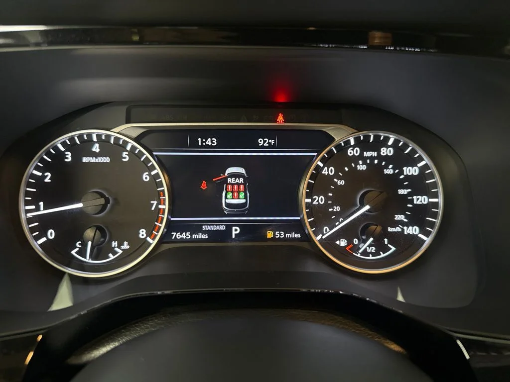 Used 2025 Brilliant Silver Metallic Nissan SL image 31