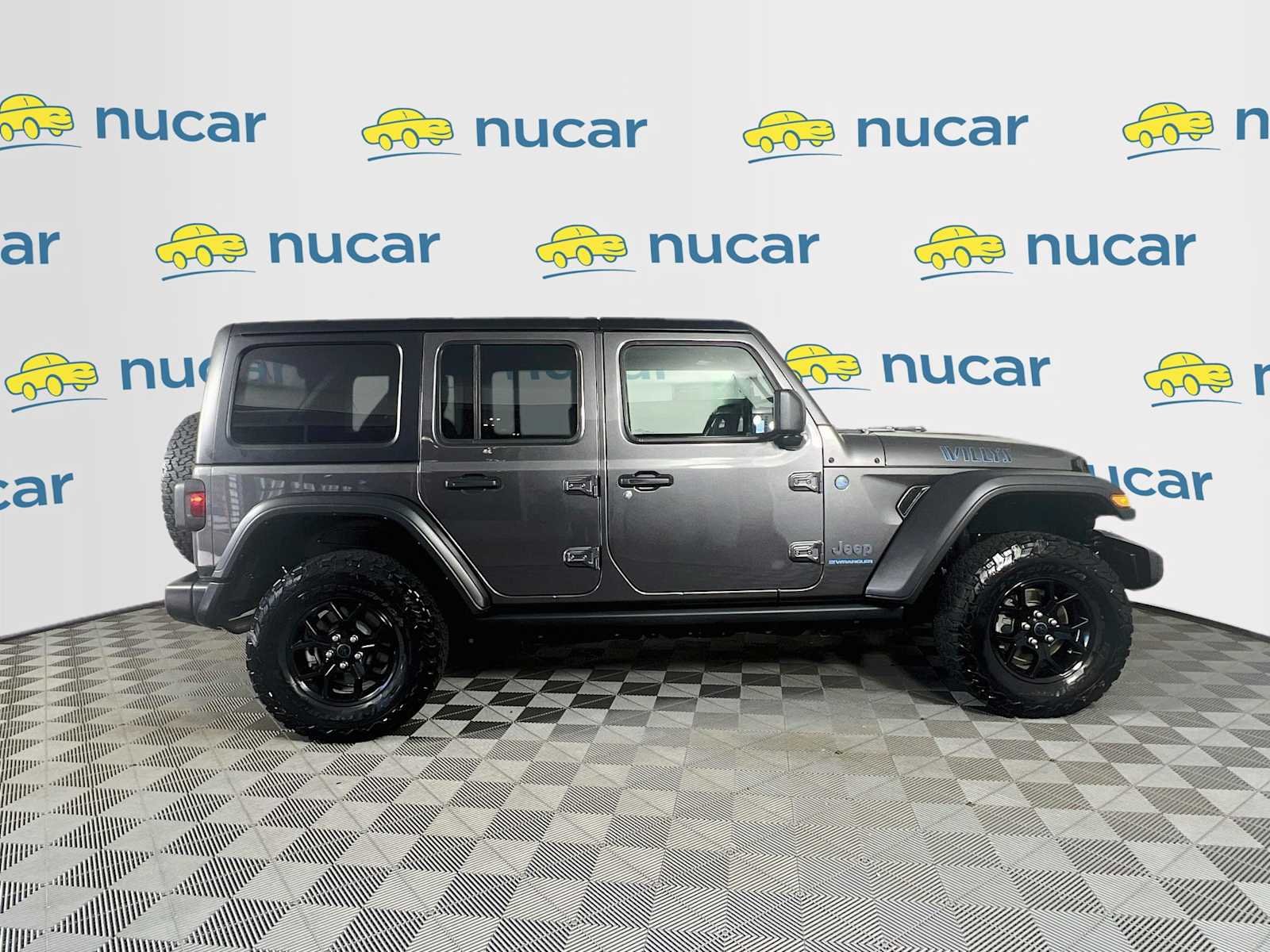 Used 2024 Granite Crystal Metallic Clearcoat Jeep Willys image 8