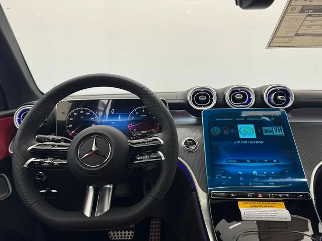 New 2027 White Mercedes-Benz GLC 300 image 3