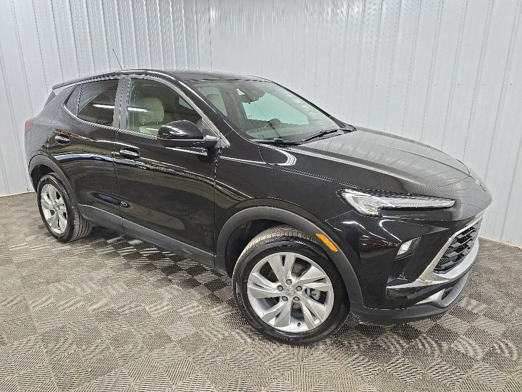 Used 2024 Black Buick Preferred image 7