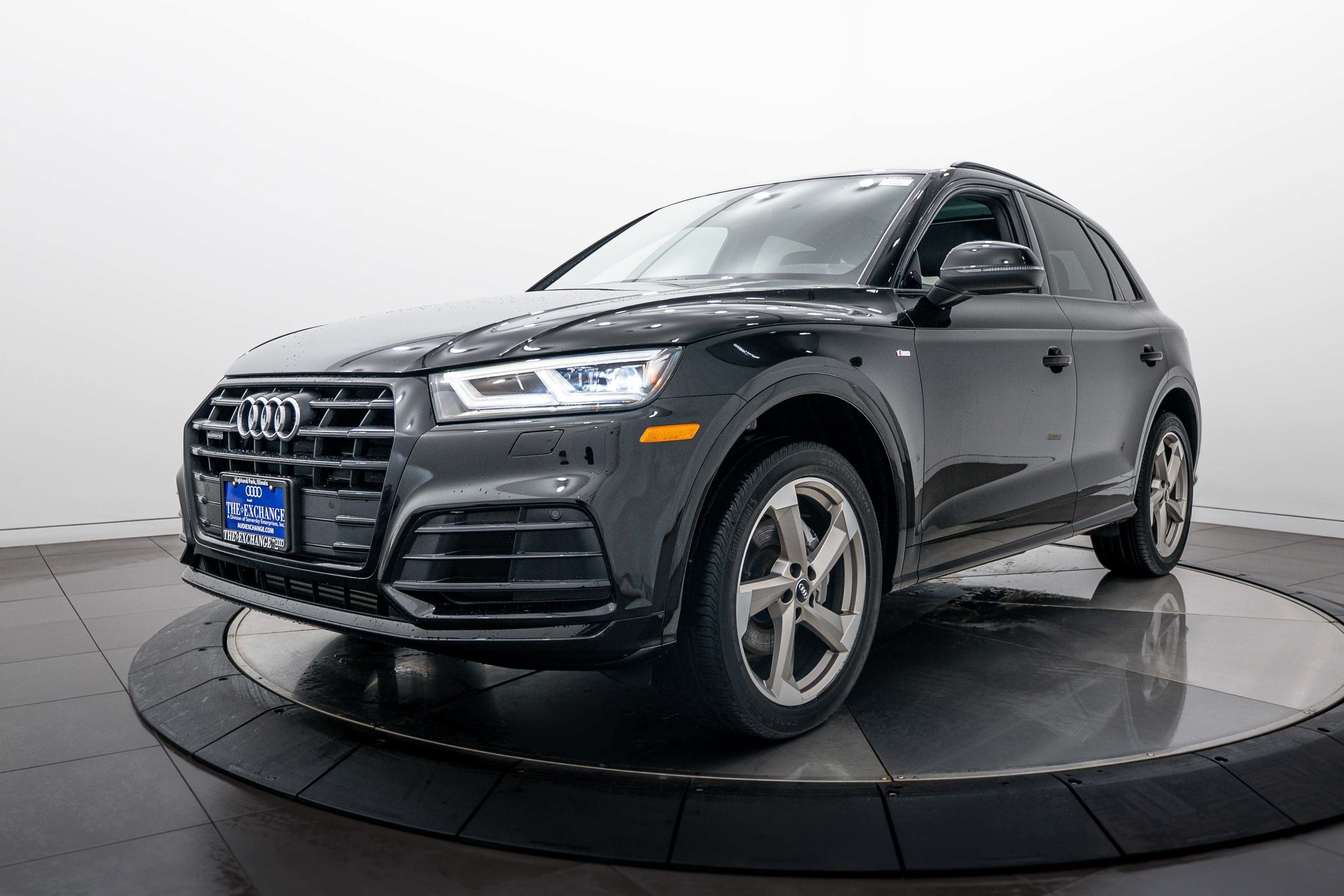 Used 2020 Mythos Black Metallic Audi Titanium Premium Plus image 7