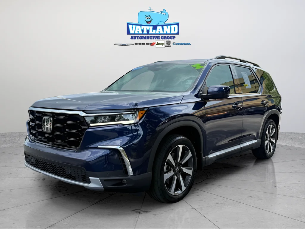 2024 Honda Pilot Touring 2WD's photo
