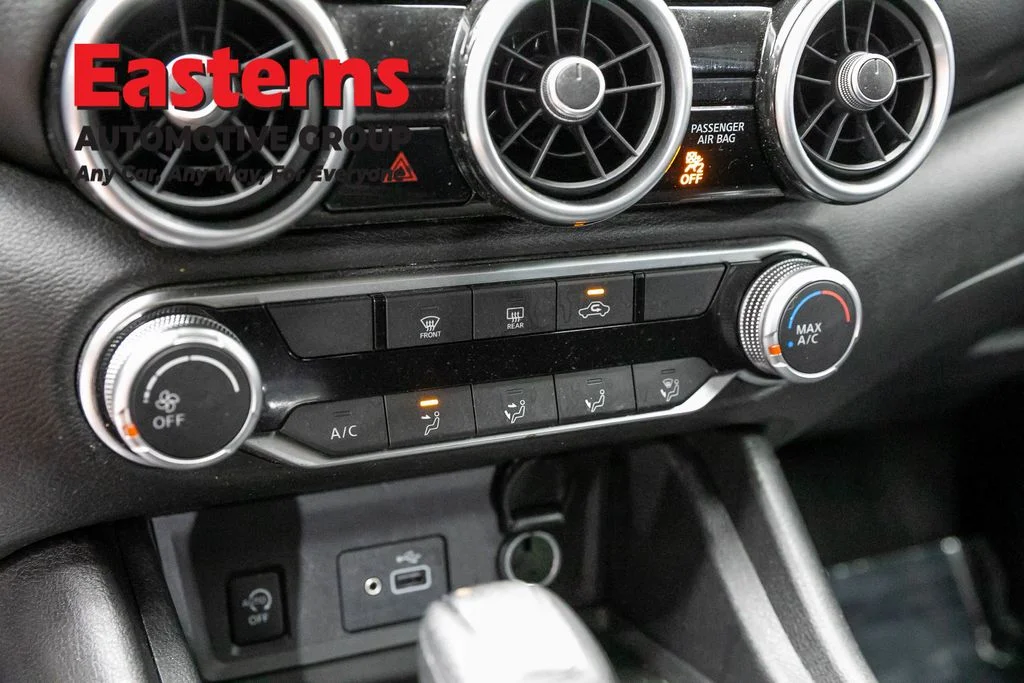 Used 2024 Gray Nissan S image 19