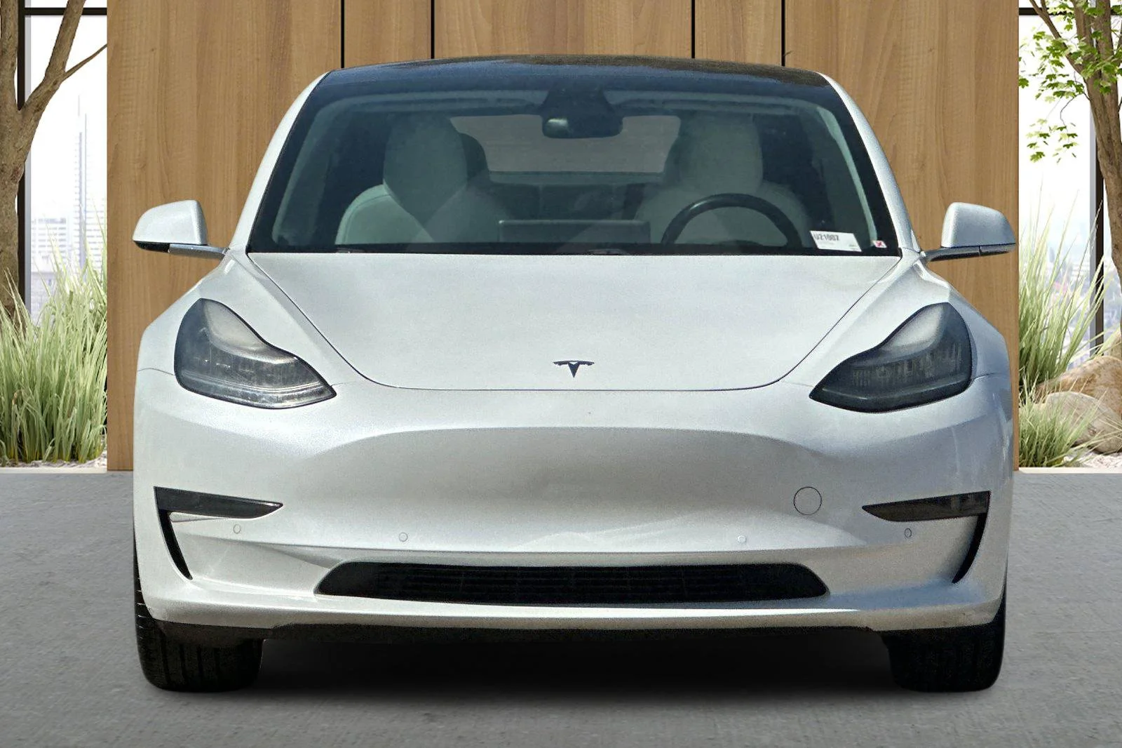 Used 2019 White Tesla Mid Range image 9
