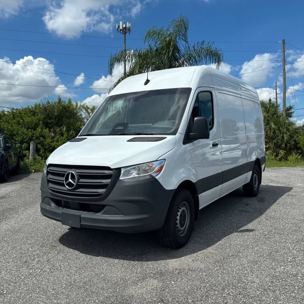 2025 Mercedes-Benz Sprinter Cargo Van