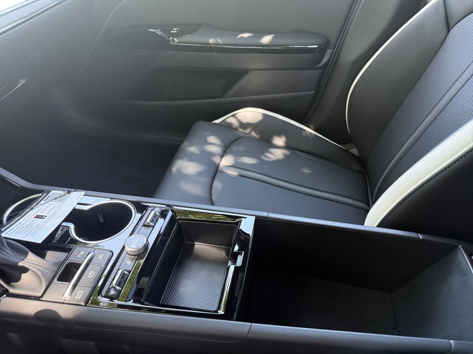 New 2026 Snow White Pearl Kia GT-Line AWD image 18