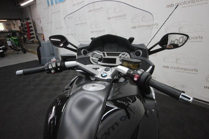 Used 2015 Black BMW Sport Touring image 9