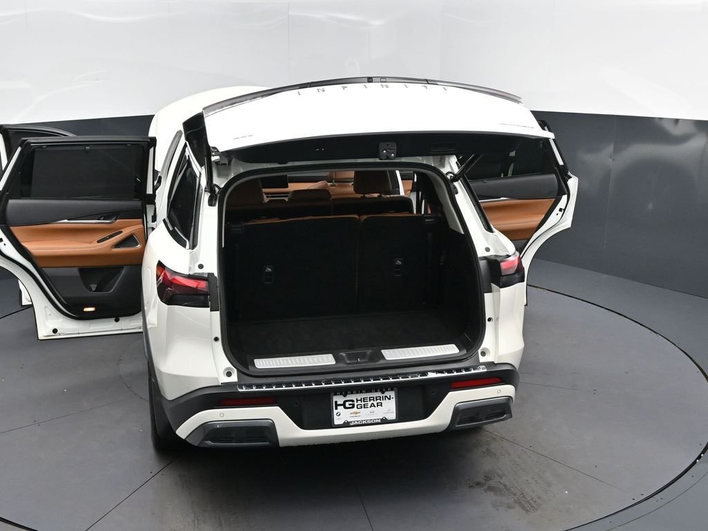 Certified Used 2023 White INFINITI Sensory image 50