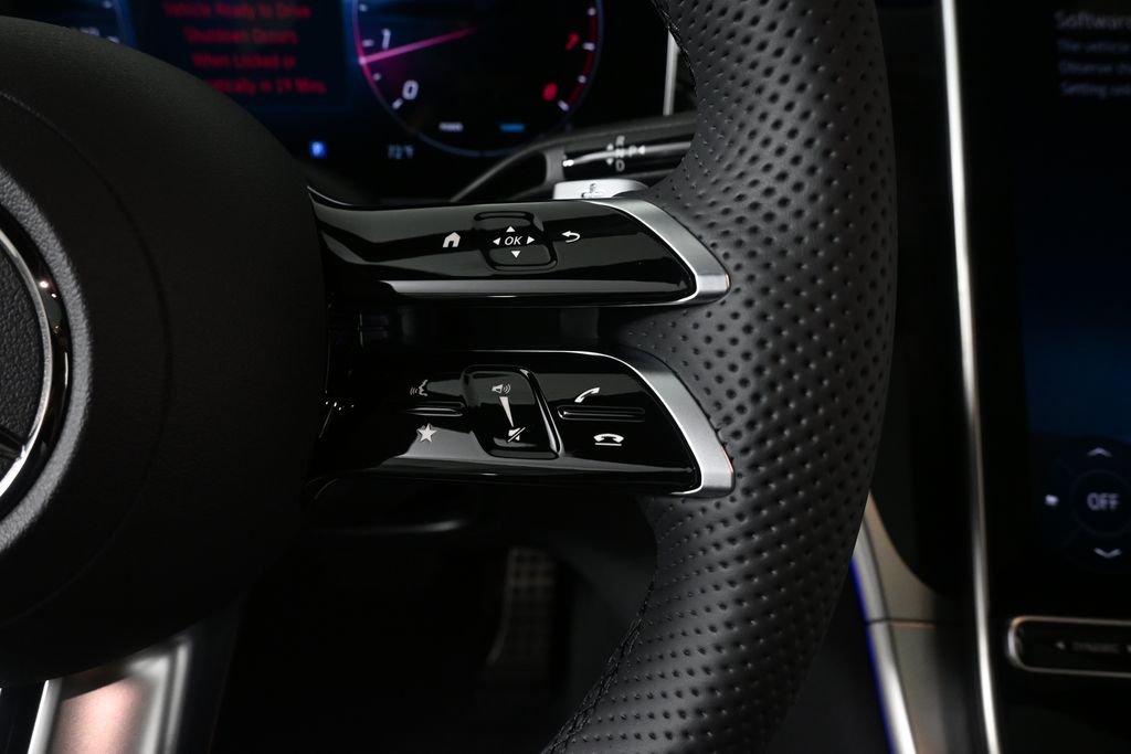 New 2026 Obsidian Black Metallic Mercedes-Benz GLC 300 image 11