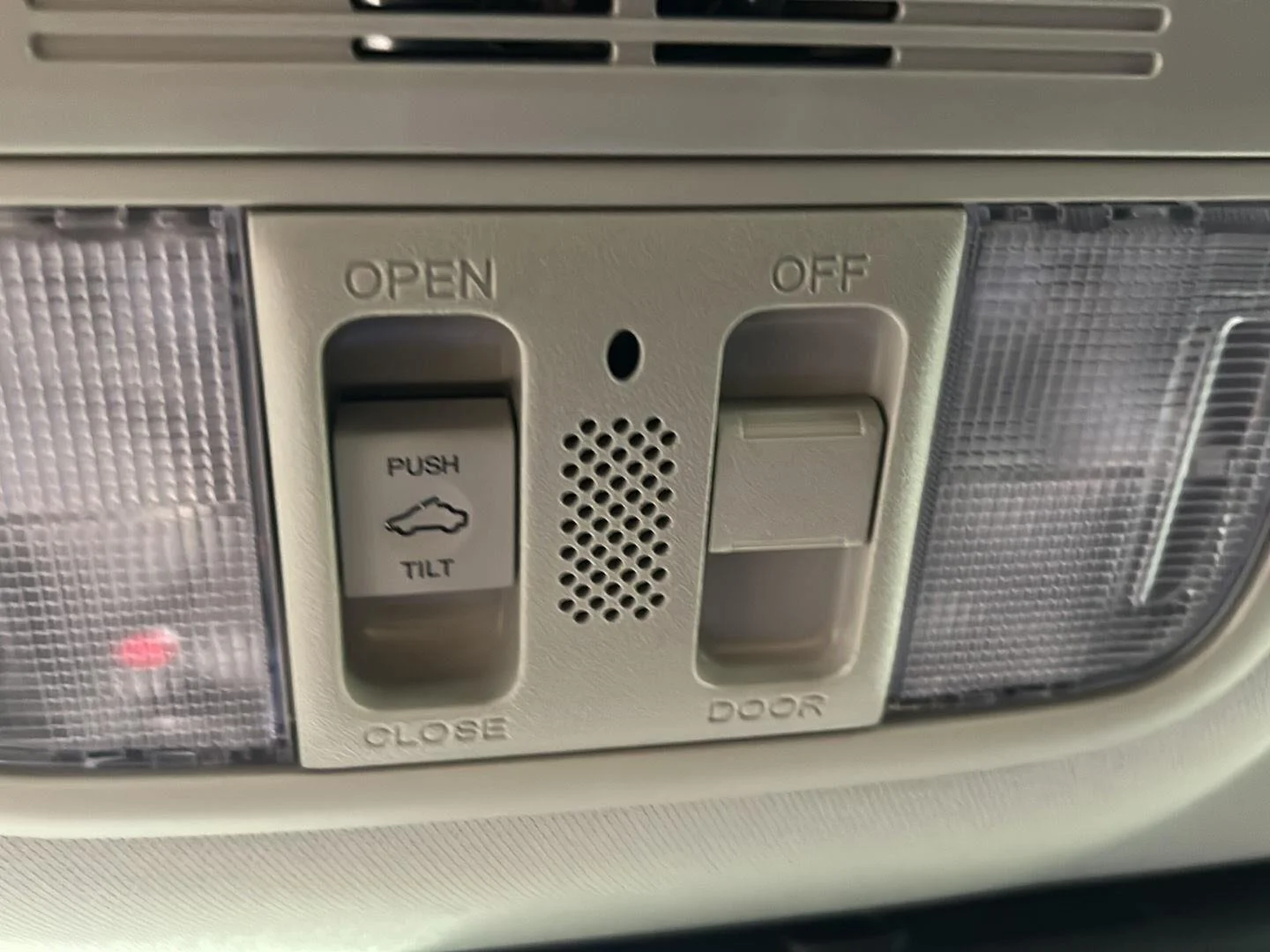 Used 2019 Lunar Silver Metallic Honda EX image 22