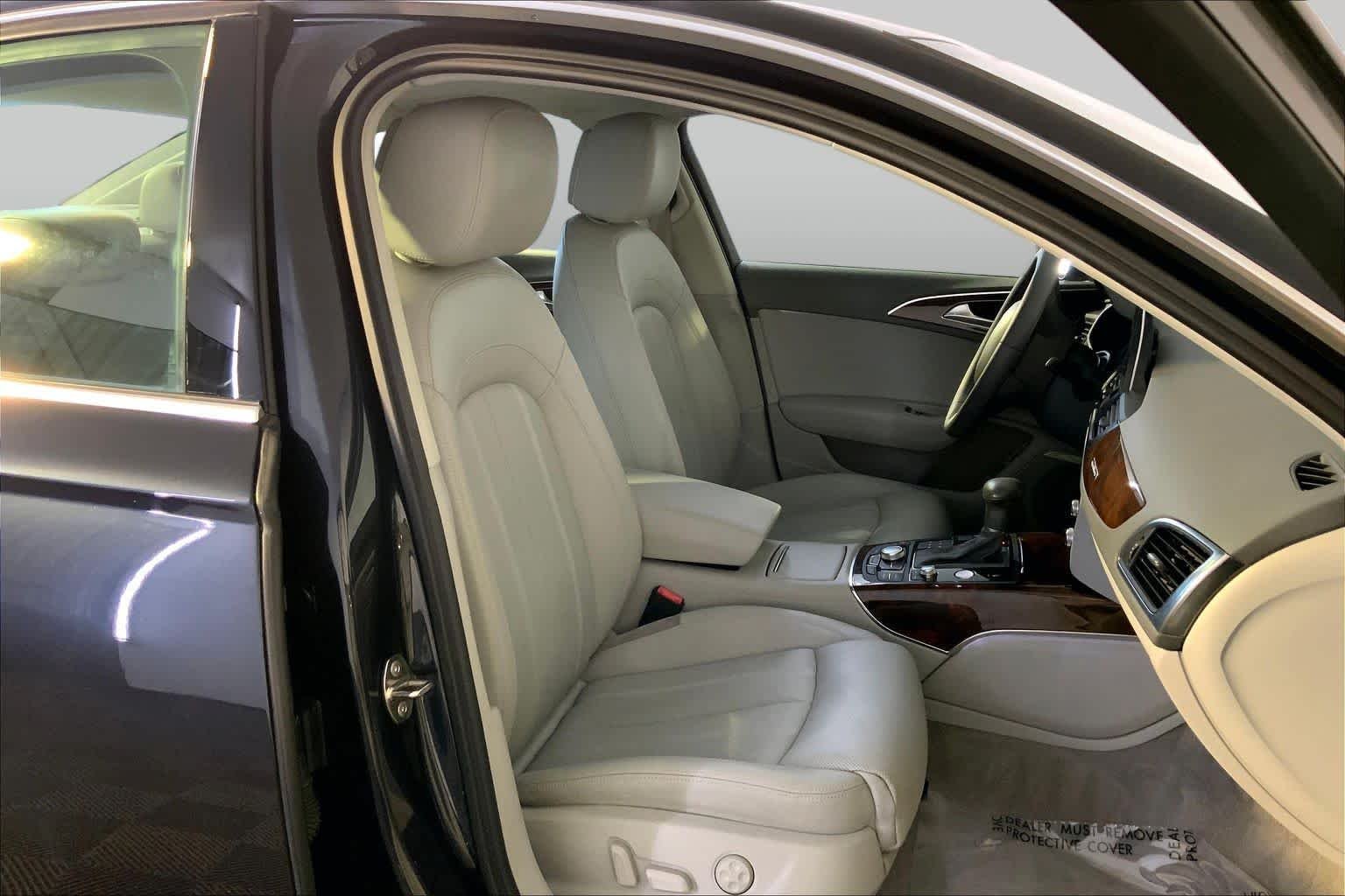 Used 2014 Moonlight Blue Metallic Audi 3.0T Prestige image 8