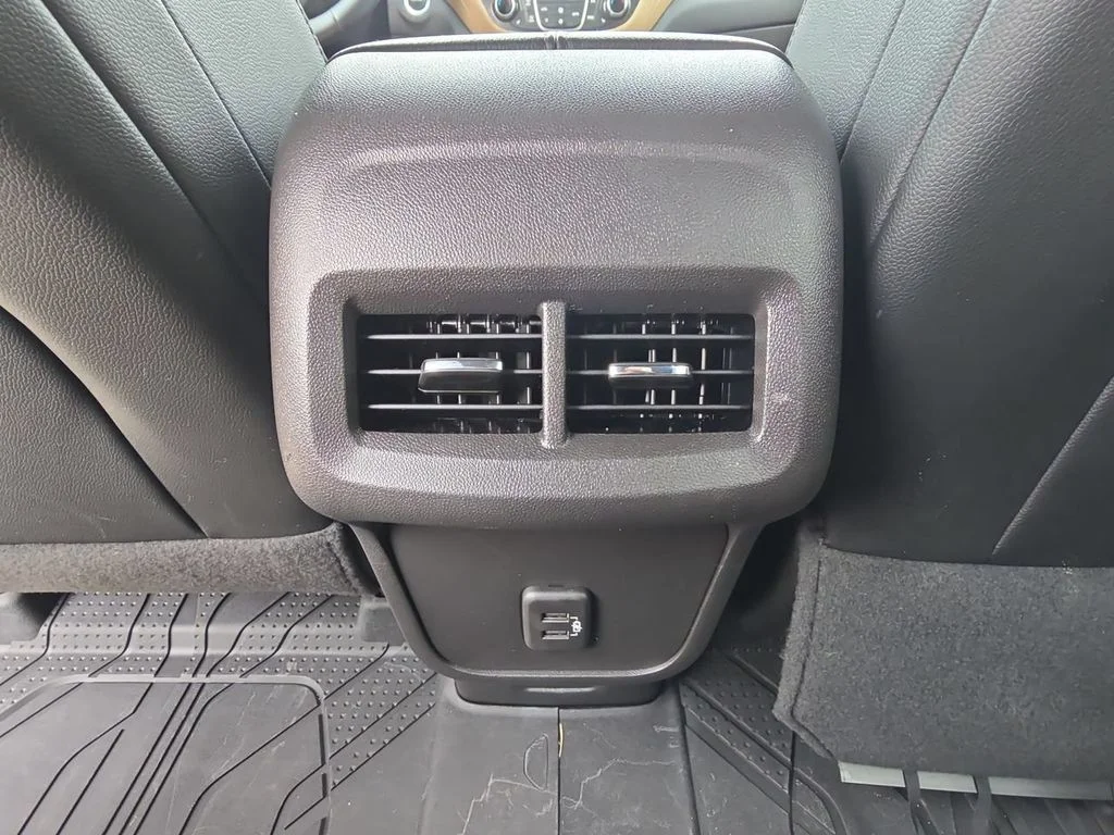 Used 2024 Blue Chevrolet Premier image 22
