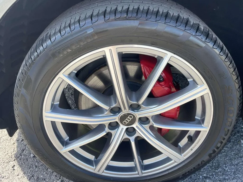 Used 2024 Daytona Gray Pearl Effect Audi S line Prestige image 7