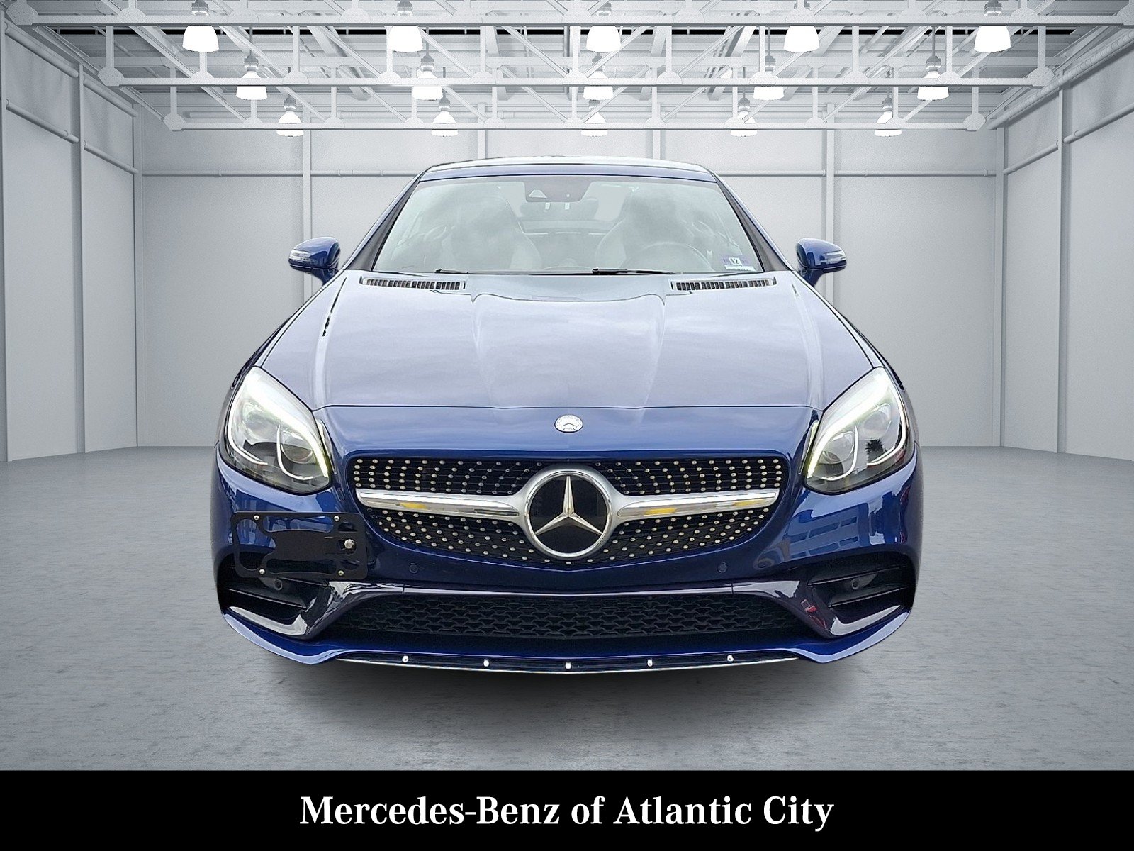 Used 2017 Brilliant Blue Metallic Mercedes-Benz  image 2
