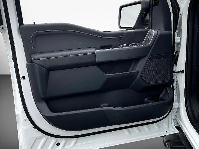 New 2026 Oxford White Ford XLT image 69