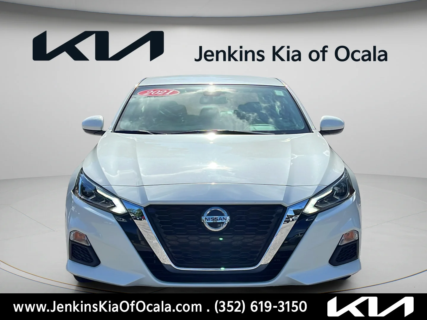 Used 2021 Pearl White Tricoat Nissan 2.5 SV image 16