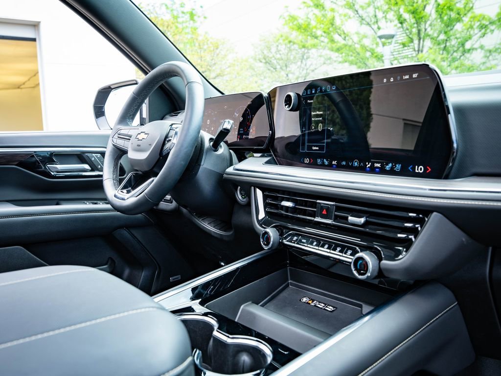 Used 2025 Black Chevrolet Premier image 51