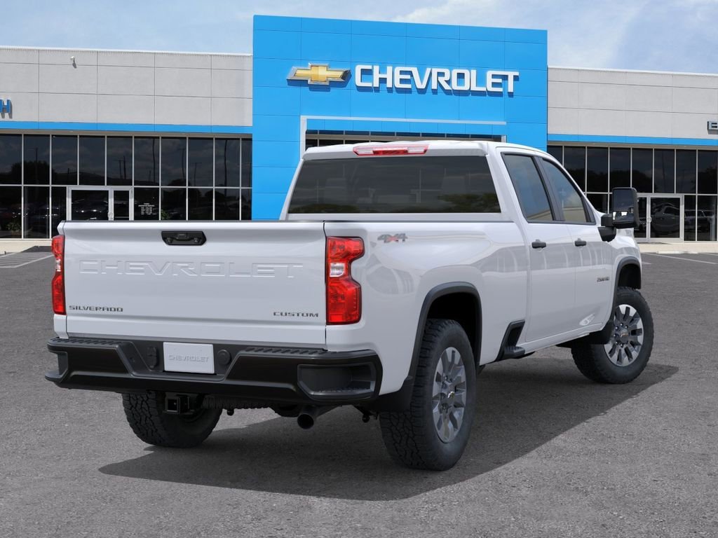 New 2026 Summit White Chevrolet Custom image 4
