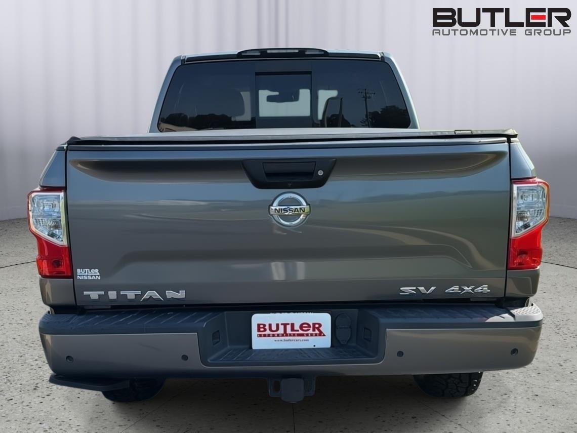 Used 2021 Gun Metallic Nissan SV image 5