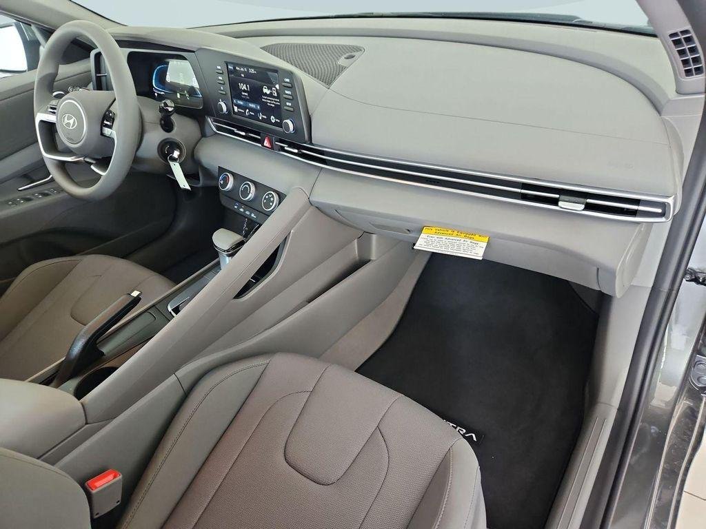 New 2026 Gray Hyundai SE image 29