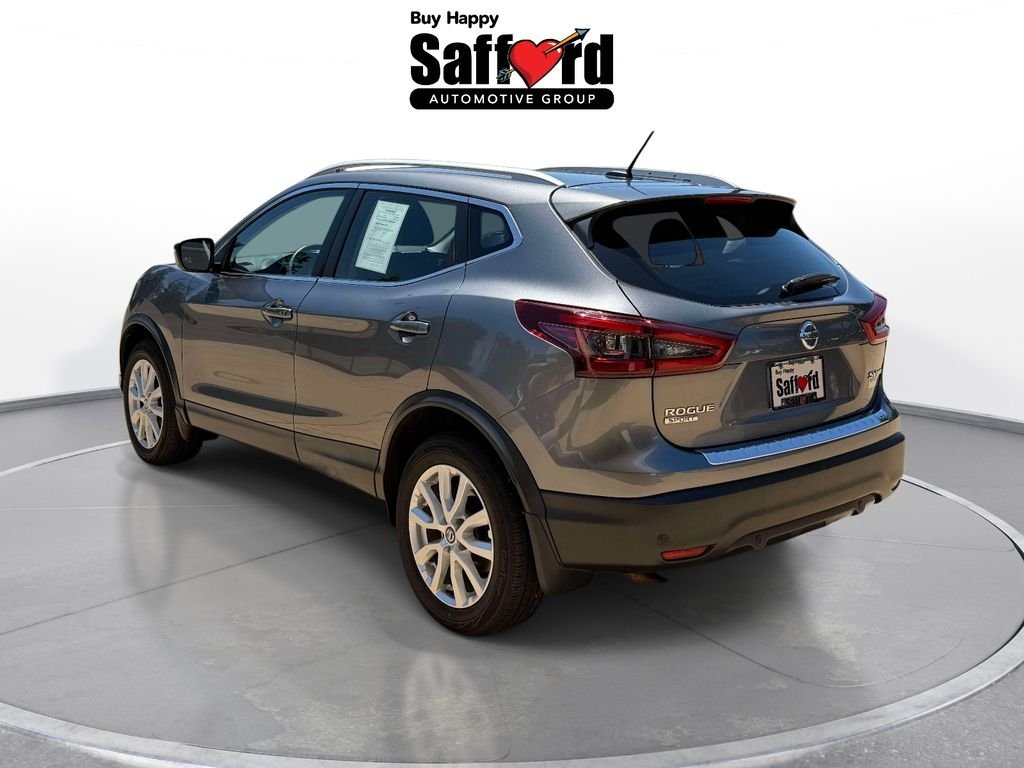 Used 2020 Gray Nissan SV image 5