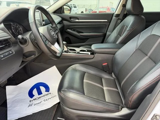 Used 2025 Gray Nissan SR image 12