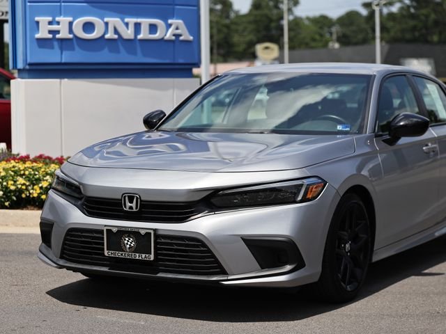 Used 2023 Lunar Silver Metallic Honda Sport image 2