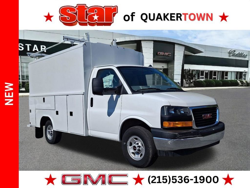 New 2025 Summit White GMC 1WT image 1