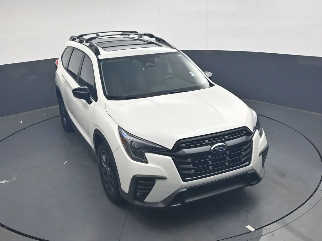 Used 2024 White Subaru Onyx Edition image 26