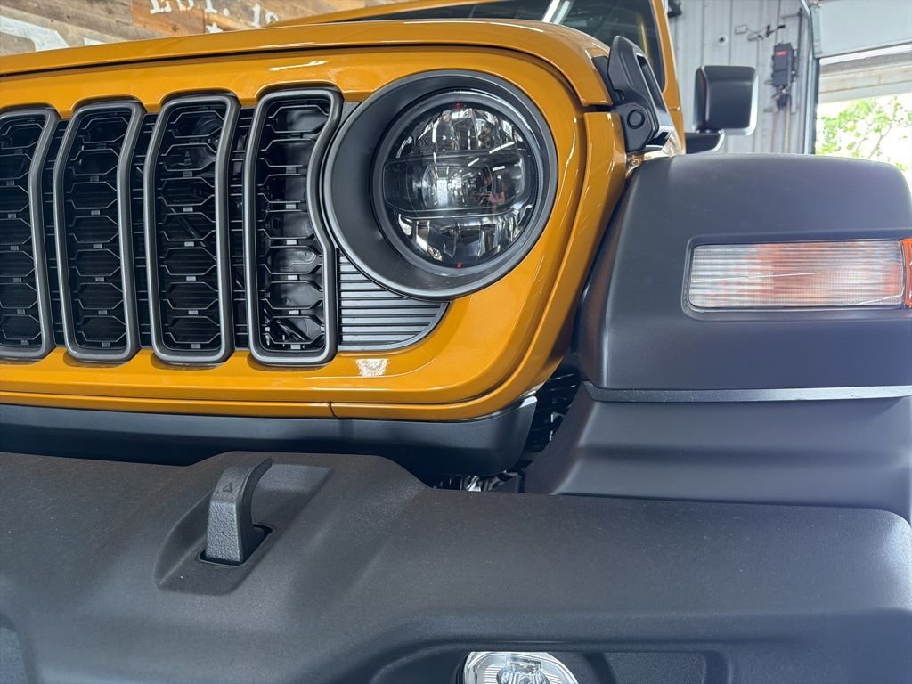 New 2026 Goldilocks Jeep Sport S image 12